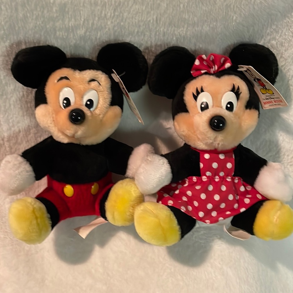 Vintage 7”Mickey & Minnie Mouse Set of Walt Disney World Collectible Plush NWT!
